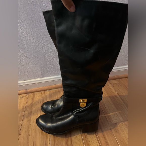 Michael kors knee-high black boots with gold detailing - Picture 1 of 8